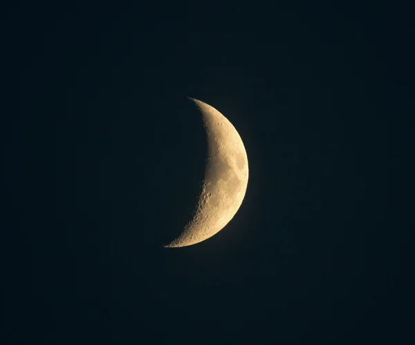 Wassende maan — Stockfoto