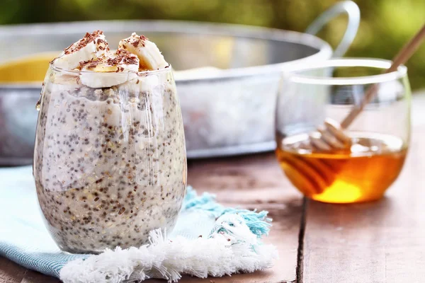 Avena y semillas de chía durante la noche — Foto de Stock