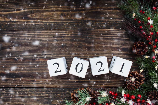 Año Nuevo 2021 Bloques Calendario Madera Luces Árboles Navidad Ramas — Foto de Stock