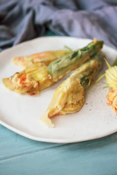Battered Deep Fried Courgette Zucchini Squash Blossoms Shot Blue Rustic — Stock Photo, Image
