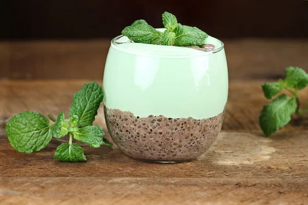 Mint Chocolate Chia Seed Pudding — Stock Photo, Image