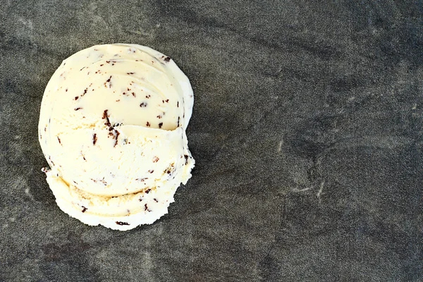 Chocolate Chip Ice Cream Scoop — Stok Foto