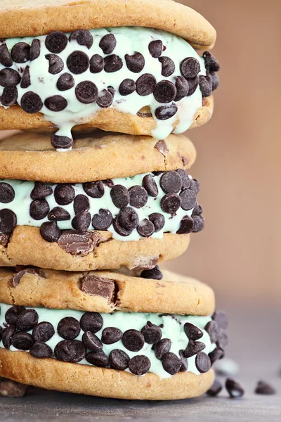 Stack Chocolate Chip Mint Ice Cream Cookie Sandwiches — Stock Photo, Image