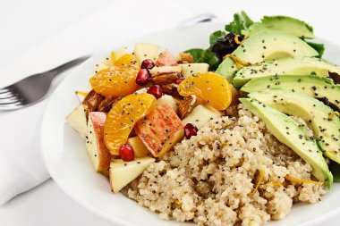 Lezzetli Quinoa salata