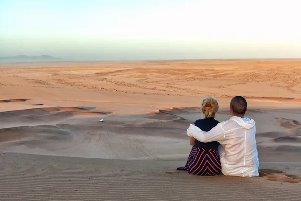 Romantisch paar in Namibië Stockfoto