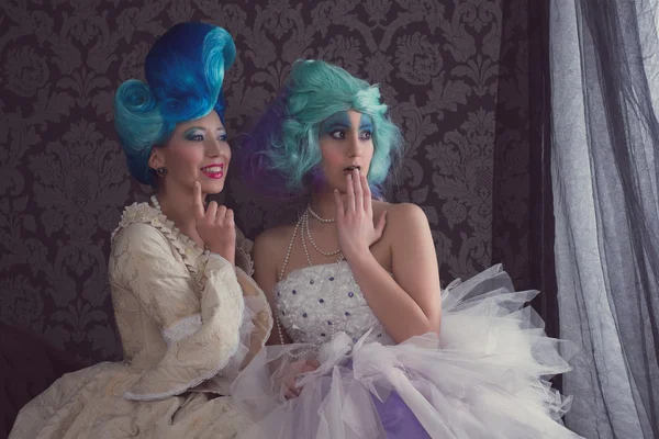 Two women in prom dresses — Stock Photo, Image