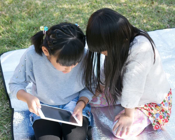 The children in the park — Stock Photo, Image