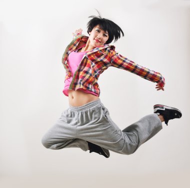 hip-hop dansçısı atlama 