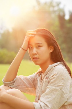 Arkadan aydınlatmalı Portreler kız