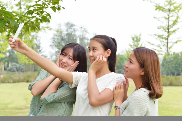 Selfie three girls — Stock Photo, Image