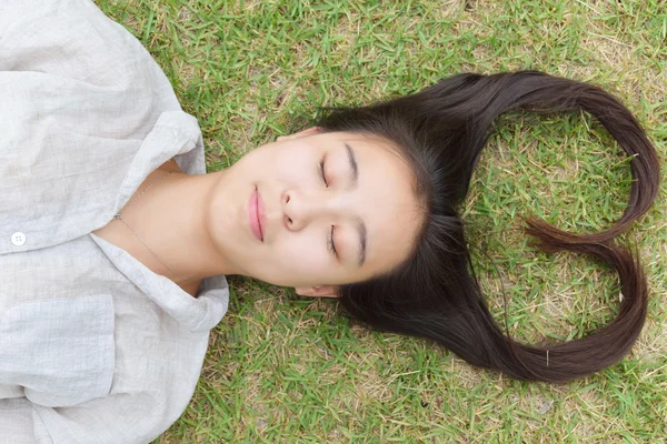 Vrouw mode kapsel — Stockfoto