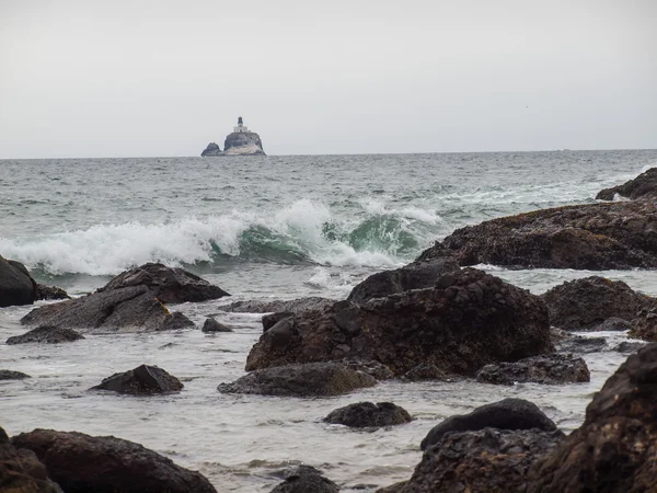 Farol de Tillamook na costa do Oregon — Fotografia de Stock
