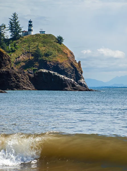 Faro de la decepción del cabo en la costa de Washington EE.UU. — Foto de Stock