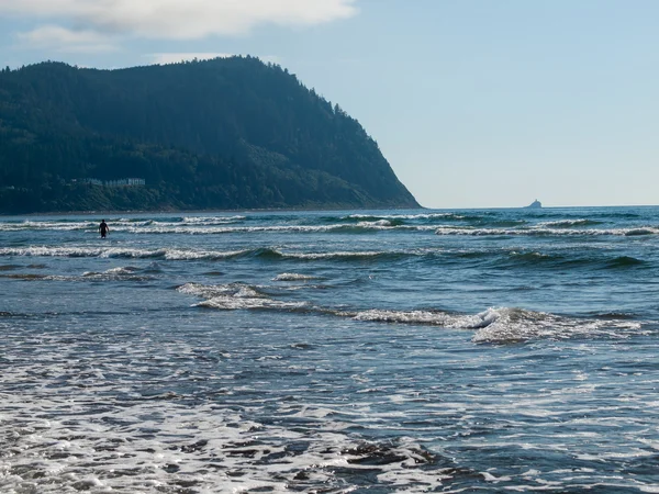 La playa y las colinas en Seaside Oregon EE.UU. — Foto de Stock