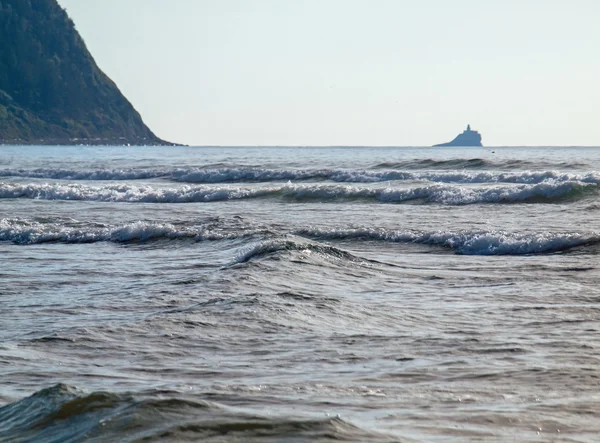 ビーチと米国オレゴン州シーサイドでの丘 — ストック写真