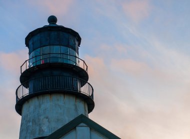 Washington kıyısındaki Cape hayal kırıklığı deniz feneri günbatımı