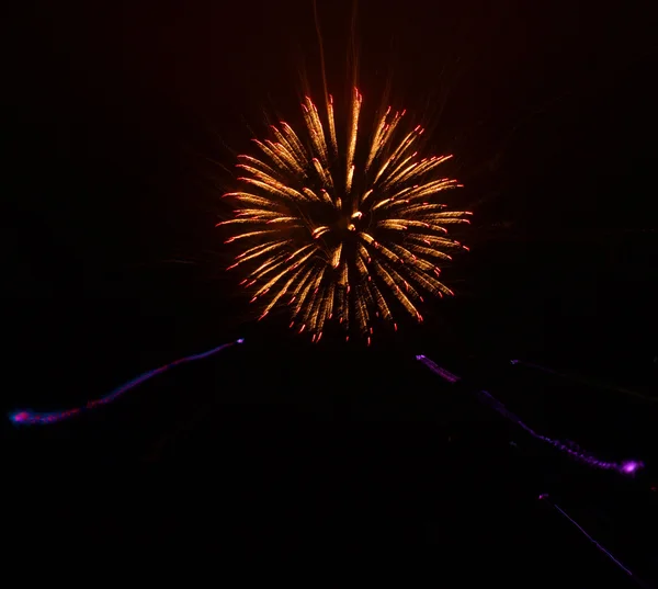 Fireworks Trails with a Blurred Zoom Lens Effect — Stock Photo, Image