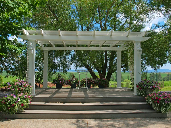 An Outdoor Wedding Set Up in a Rural Setting — Stock Photo, Image