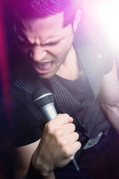 Microphone Singing Man — Stock Photo, Image