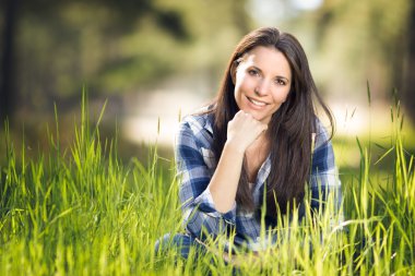 çimen, güzel bir kadın