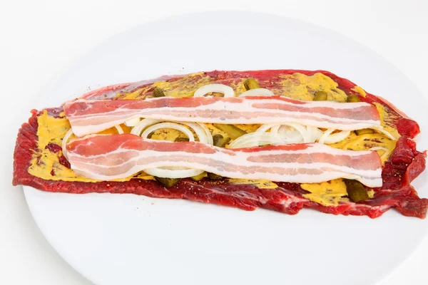 Raw beef roulade with bacon — Stock Photo, Image