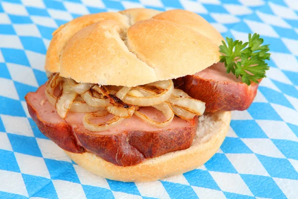 Meatloaf Sandwich z cebulą — Zdjęcie stockowe