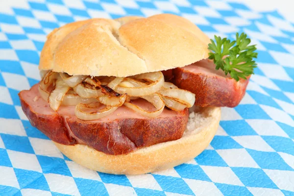 Meatloaf Sandwich z cebulą — Zdjęcie stockowe