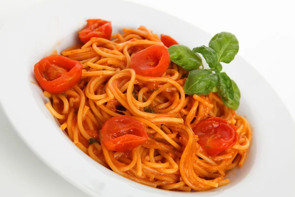 Macarrão com tomate e molho — Fotografia de Stock