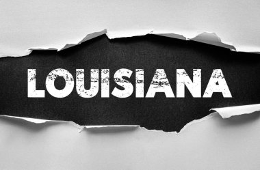 LOUISIANA Kelime yırtık kağıt kenar altında gösterilir Cesur sıkıntılı yazı tipi ile. Sanatsal konsept, yaratıcı tipografi ve kaba doku tarzıyla gücü ve tasarımı gözler önüne seriyor