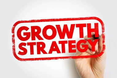 Yetiştirme STRATEGY damgası, stratejik markalaşma görselleri için uygun net bir çerçevede planlama, ilerleme, gelişme ve iş gelişimini vurgulayan, bir el tarafından işaretlenmiş cesur bir manşet olarak gösterildi