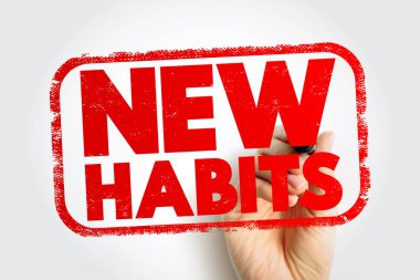 YENİ HABITS büyük bir pul stili ile gösterilen bir el işareti, yaşam tarzı değişiklikleri, kişisel gelişim, davranış gelişimi ve günlük rutin için motivasyon temsil