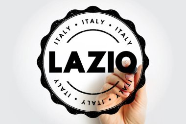 Dairesel mühür içinde cesur bölgesel isim içeren LAZIO pul kavramı, resmi kaynak işareti oluşturan el işareti, orijinallik, sertifika, kaynak, kalite güvencesi ve etiketleme için İtalyan bölgesi markası