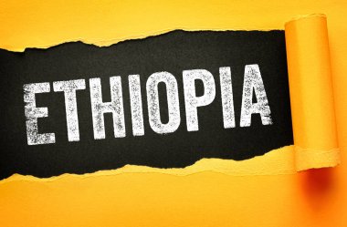 ETHIOPIA cesur ülke ismi yırtık kağıt zemin üzerinde tipografi, seyahat ilhamının iletilmesi, Afrika hedef kimliği, kültürel tanınma, coğrafi varlık ve güçlü uluslararası tema