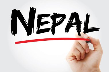 Fırça harfleriyle Nepal kelimesi. El, Himalaya ulusu adı altında bir çizgi çekiyor. Macera, seyahat ve dünya coğrafya eğitimi için mükemmel. El yazısı betik biçimini temizle
