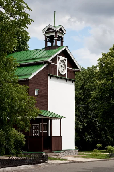 Torre de relógio velho — Fotografia de Stock