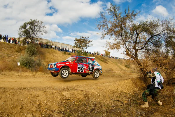 Carro de rali em movimento — Fotografia de Stock