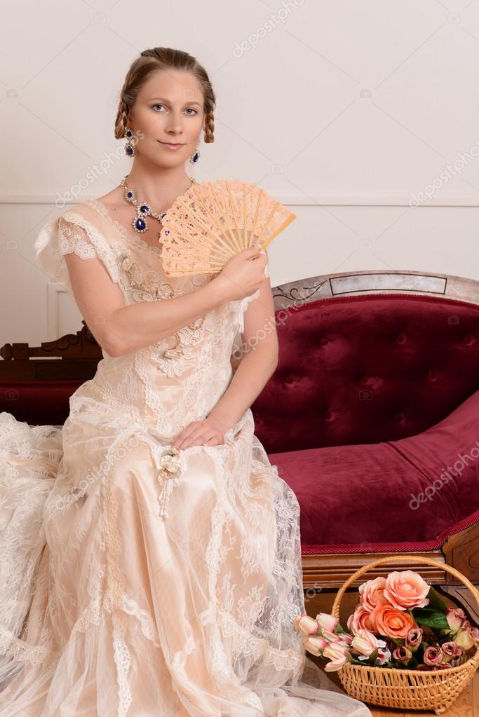 Victorian dress woman Stockfotos, lizenzfreie Victorian dress