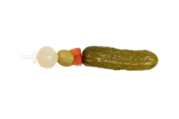 Isolated dill pickle skewer — Stock Photo, Image