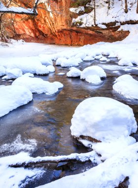 Oak Creek Sedona yakınlarında Batı çatal izinde