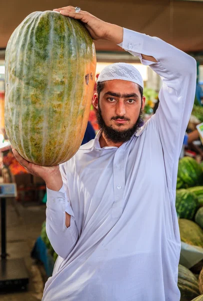 Dubai frukt och grönsaksmarknad — Stockfoto