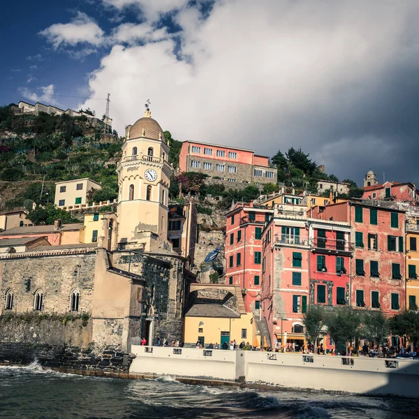 Pohled Pobřeží Středozemního Moře Vesnice Vernazza Itálii — Stock fotografie