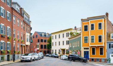 Boston, MA, 28 Eylül 2020: Charlestown - Boston 'un tarihi bir mahallesi, Özgürlük Yolu' nun bir parçası.