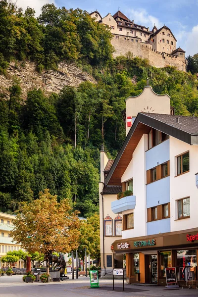 Vaduz Liechtenstein 2015 Szeptember Egy Utca Vaduz Központjában Liechtenstein Fővárosa — Stock Fotó