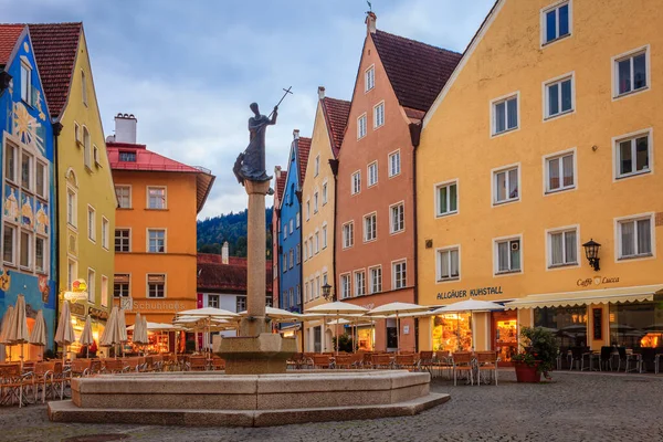 Fussen Niemcy Września 2015 Rynek Centralny Fussen Fontanną Stadtbrunnen — Zdjęcie stockowe