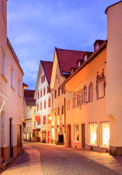 Abendliche Straßenszene Der Stadt Füssen — Stockfoto