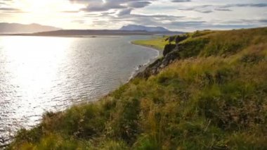 Vatnsnes Yarımadası'nın kıyı şeridi