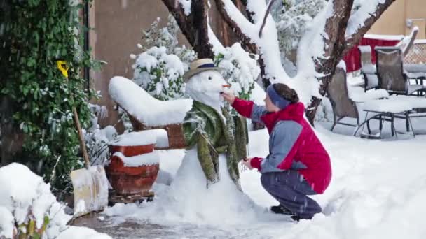 Faire bonhomme de neige — Video