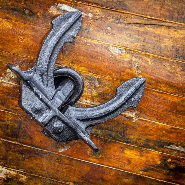 Anchor of a large sailing boat — Stock Photo, Image