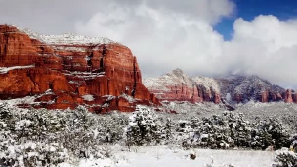 Arizona rode rotsen — Stockvideo