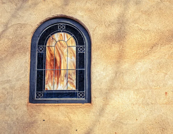 Una finestra in una chiesa a Sedona — Foto Stock
